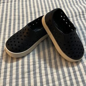 Size 5 shoes, Old Navy Brand